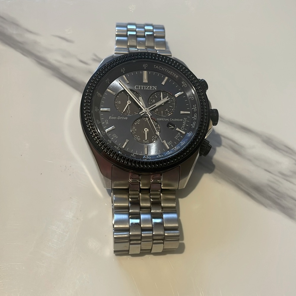 Citizen Eco-drive men’s watch. Like NEW!!!